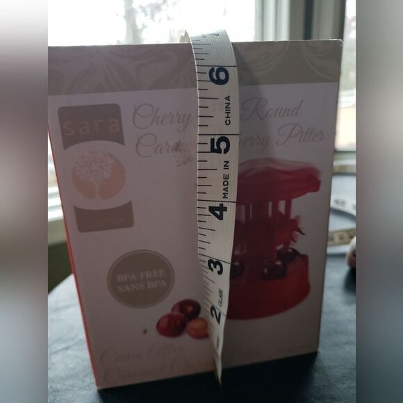 CherryGoRound Cherry Pitter - Picture 3 of 3